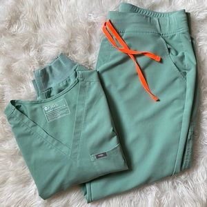 FIGS Jade Zamora Jogger & Caterina Scrub Set